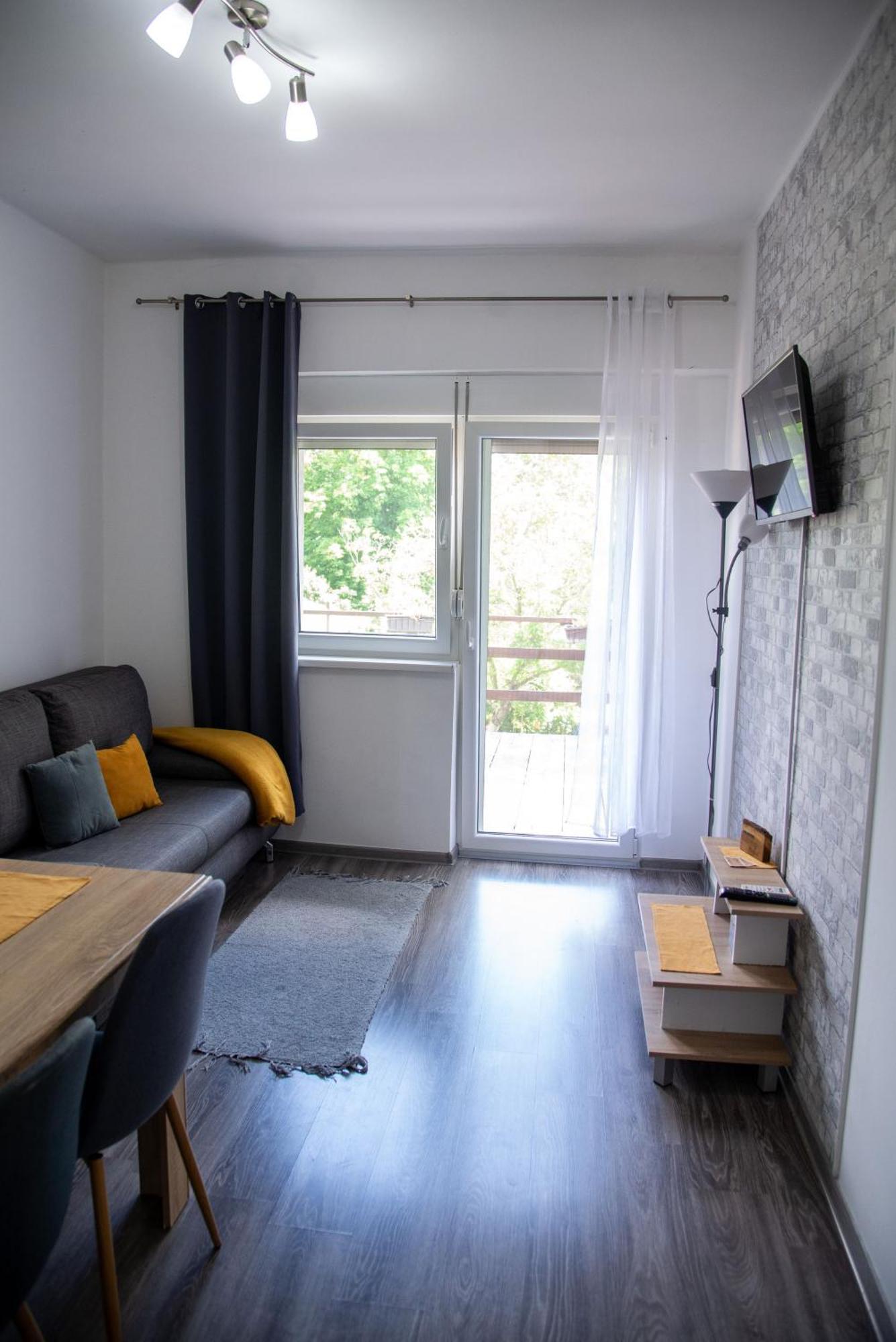 Apartmani Maslacak Vrdnik Εξωτερικό φωτογραφία