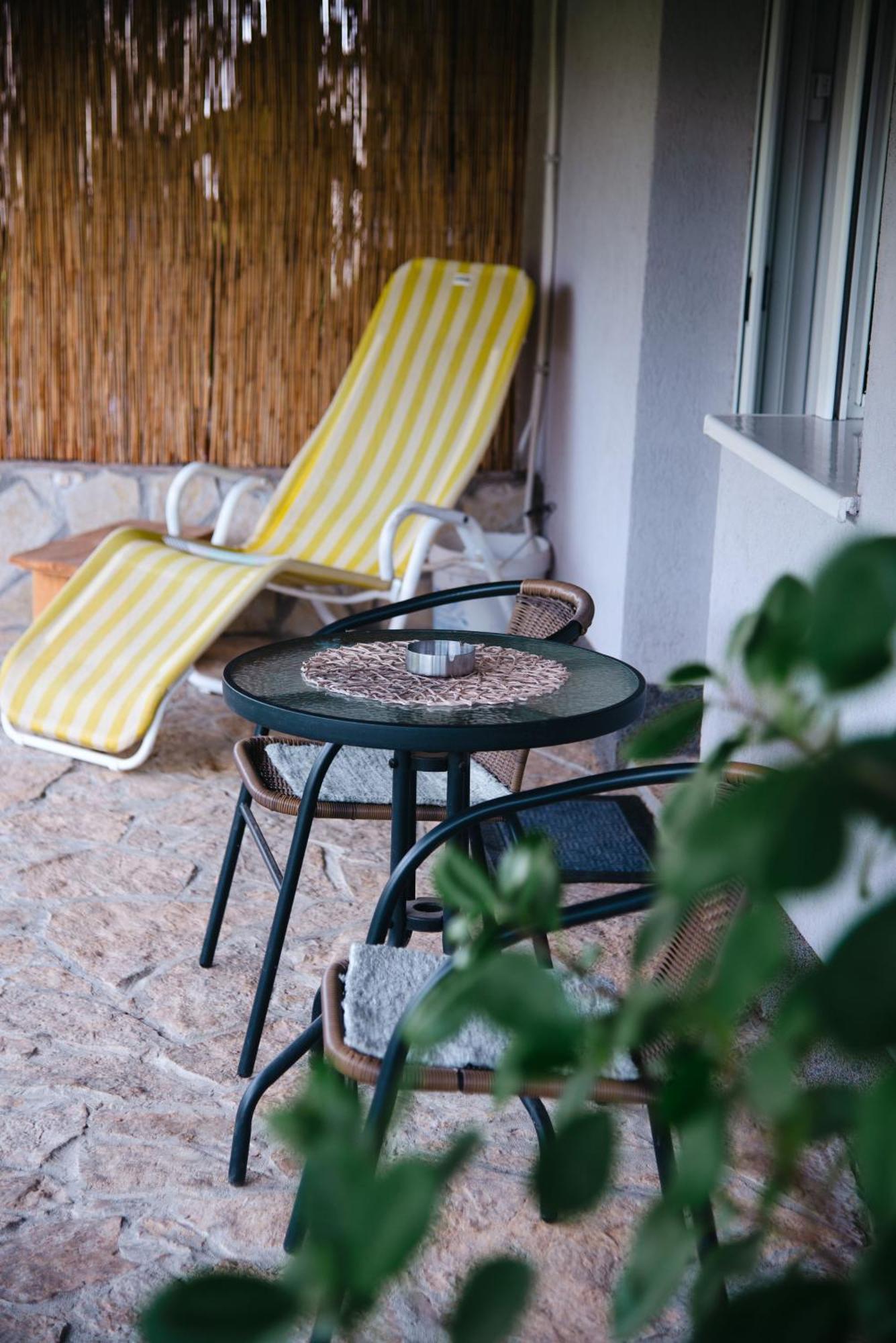 Apartmani Maslacak Vrdnik Εξωτερικό φωτογραφία